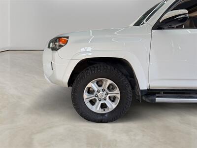 2022 Toyota 4Runner SR5 Premium   - Photo 14 - Lennox, CA 90304