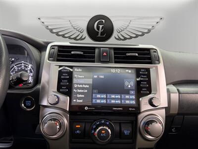 2022 Toyota 4Runner SR5 Premium   - Photo 23 - Lennox, CA 90304
