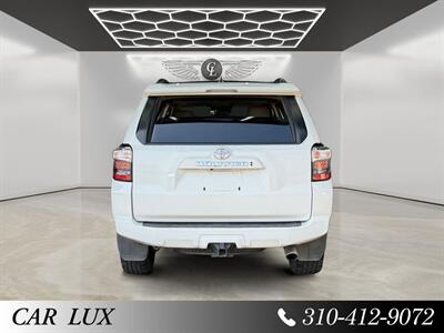 2022 Toyota 4Runner SR5 Premium   - Photo 4 - Lennox, CA 90304