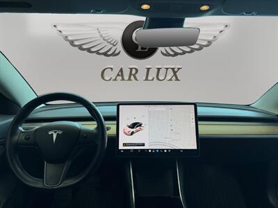 2018 Tesla Model 3 Long Range   - Photo 11 - Lennox, CA 90304
