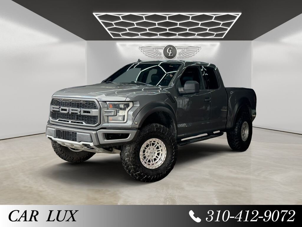 2020 Ford F-150 Raptor   - Photo 1 - Lennox, CA 90304
