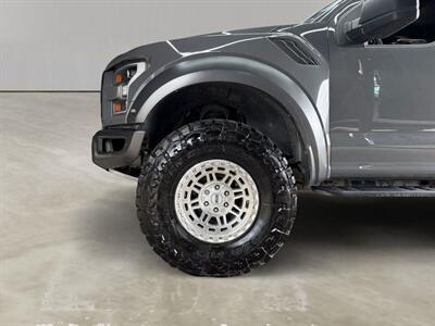 2020 Ford F-150 Raptor - Photo 14 - Lennox, CA 90304