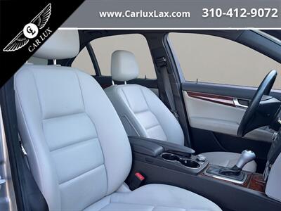 2011 Mercedes-Benz C 300 Sport   - Photo 17 - Lennox, CA 90304