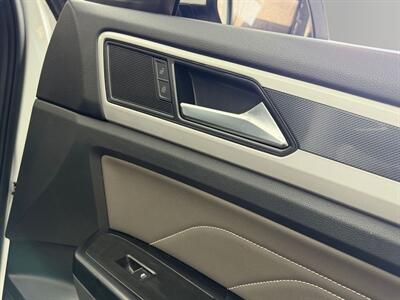 2021 Volkswagen Atlas Cross Sport 3.6L V6 SE w/Technology R-Line - Photo 30 - Lennox, CA 90304