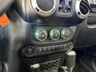 2017 Jeep Wrangler Unlimited Sahara   - Photo 25 - Lennox, CA 90304