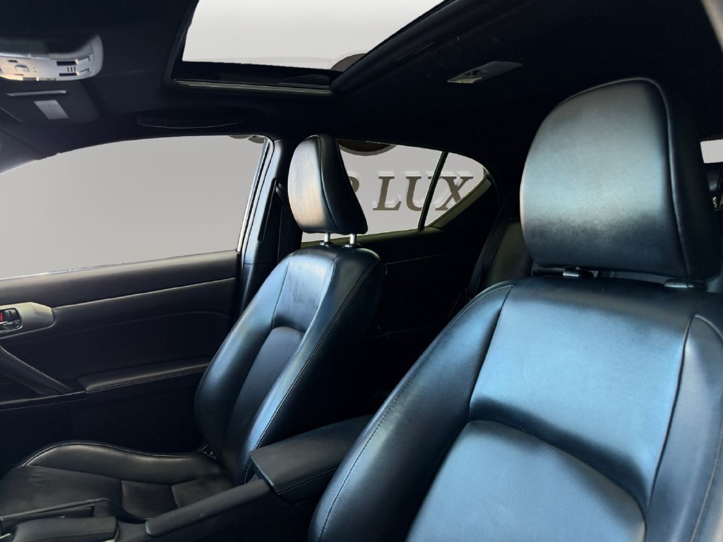 2017 Lexus CT 200h 200h F SPORT - Photo 9 - Lennox, CA 90304