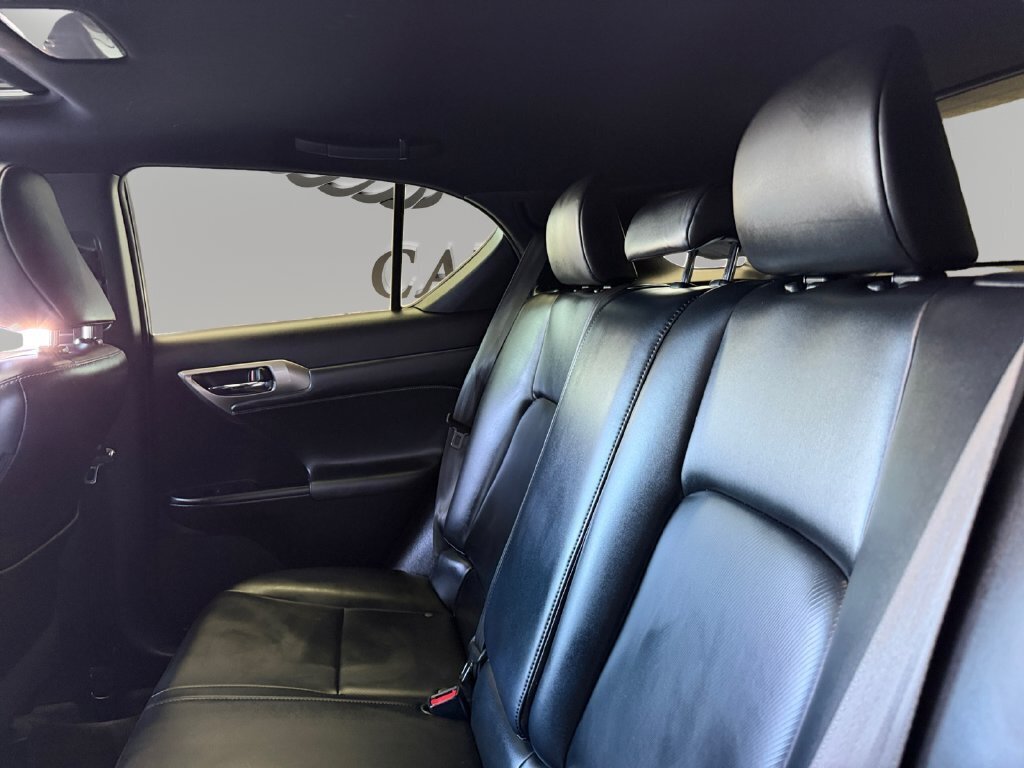 2017 Lexus CT 200h 200h F SPORT - Photo 13 - Lennox, CA 90304