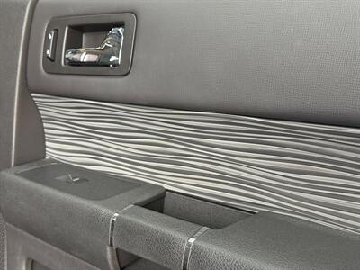 2016 Ford Flex SEL   - Photo 17 - Lennox, CA 90304