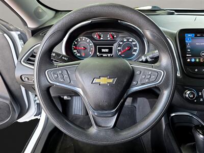 2019 Chevrolet Malibu LT   - Photo 10 - Lennox, CA 90304