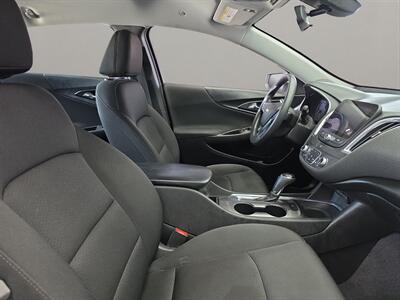 2019 Chevrolet Malibu LT   - Photo 16 - Lennox, CA 90304