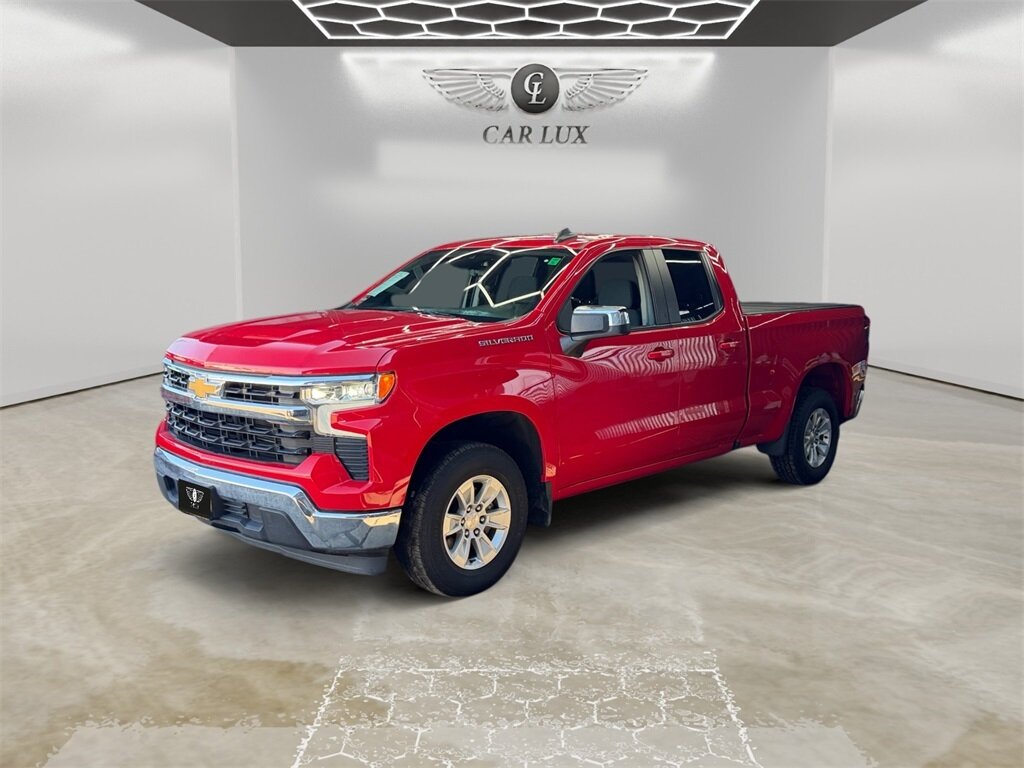 2024 Chevrolet Silverado 1500 LT's photo
