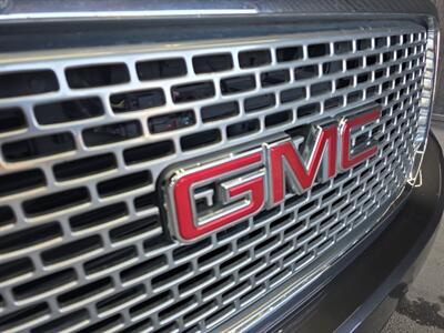 2017 GMC Yukon Denali   - Photo 12 - Lennox, CA 90304
