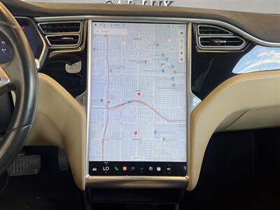 2016 Tesla Model S 90D   - Photo 15 - Lennox, CA 90304