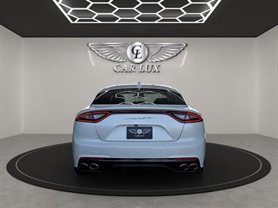 2019 Kia Stinger   - Photo 6 - Lennox, CA 90304