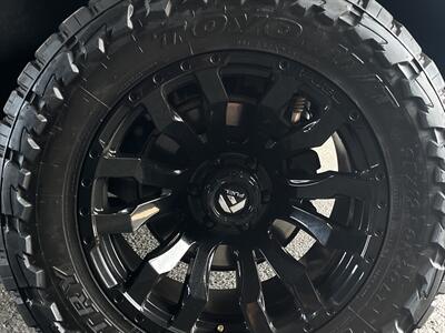 2021 Chevrolet Suburban Z71   - Photo 21 - Lennox, CA 90304