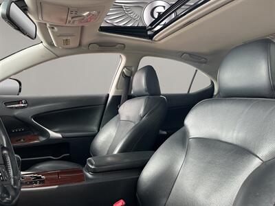 2008 Lexus IS 350   - Photo 9 - Lennox, CA 90304