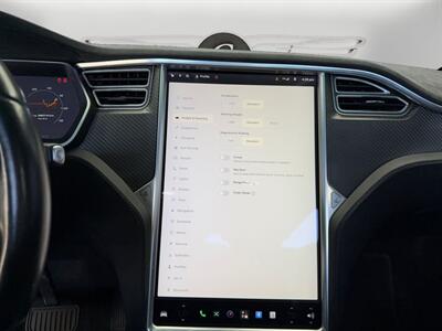 2017 Tesla Model X 75D   - Photo 21 - Lennox, CA 90304