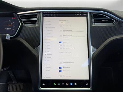 2017 Tesla Model X 75D   - Photo 25 - Lennox, CA 90304