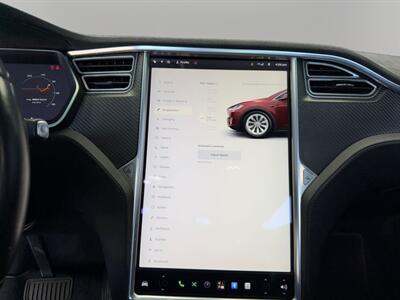 2017 Tesla Model X 75D   - Photo 22 - Lennox, CA 90304