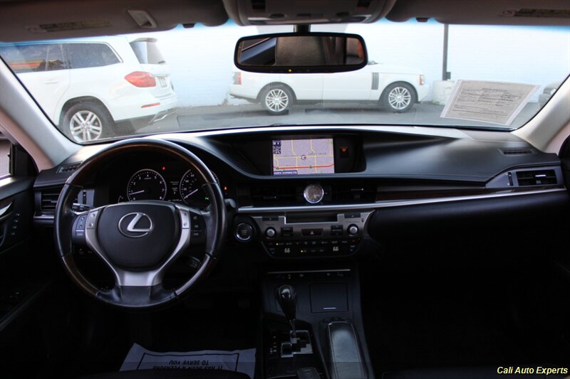 The 2013 Lexus ES 350