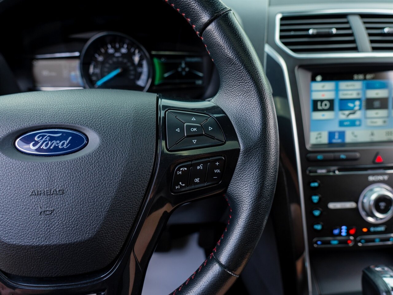 2018 Ford Explorer Sport - Photo 32 - Washington, MI 48094