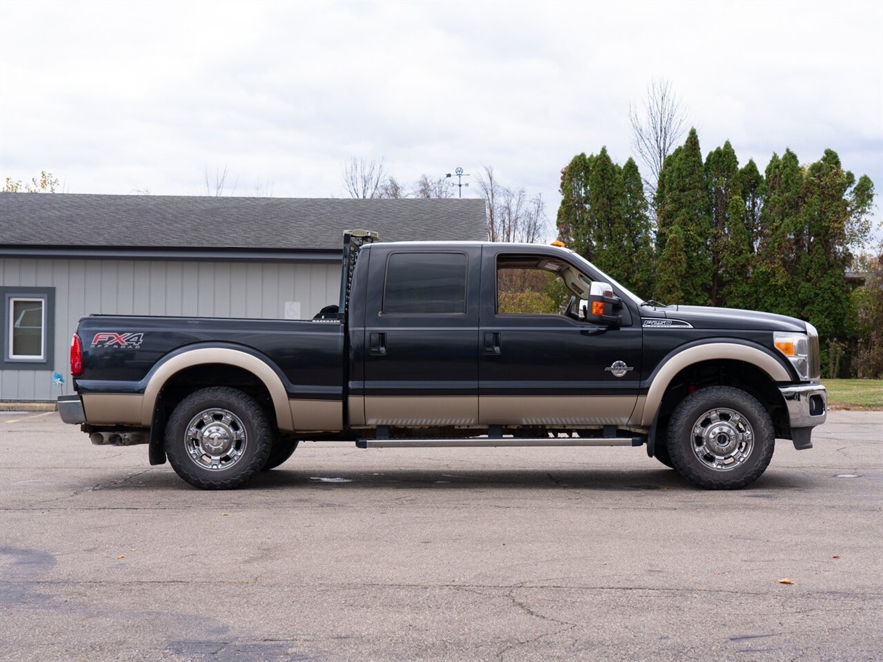 2012 Ford F-250 Super Duty Lariat - Photo 4 - Washington, MI 48094