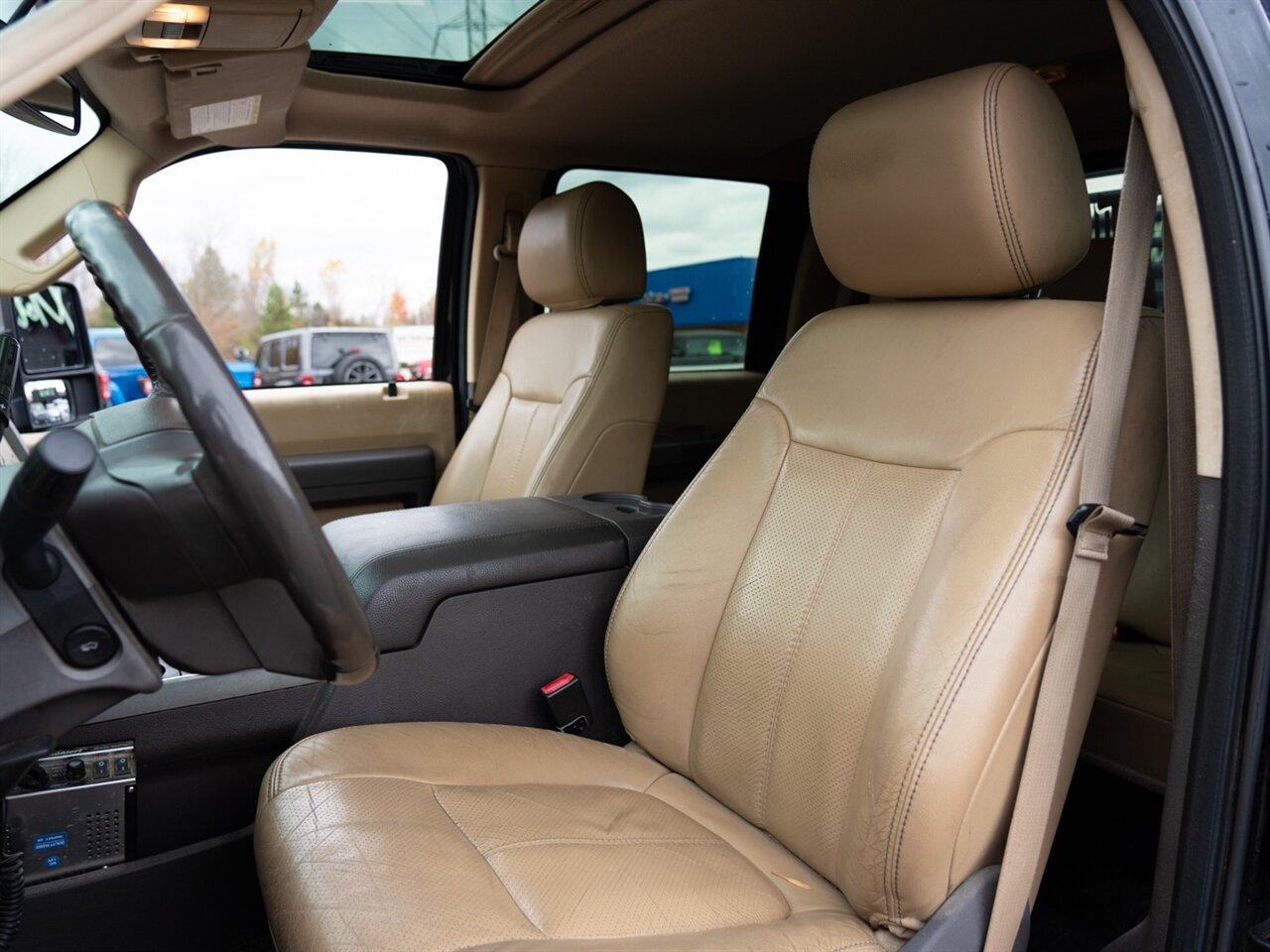 2012 Ford F-250 Super Duty Lariat - Photo 16 - Washington, MI 48094