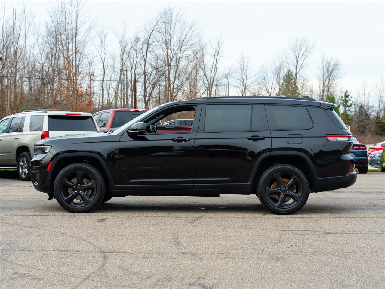 2021 Jeep Grand Cherokee L Laredo   - Photo 8 - Washington, MI 48094