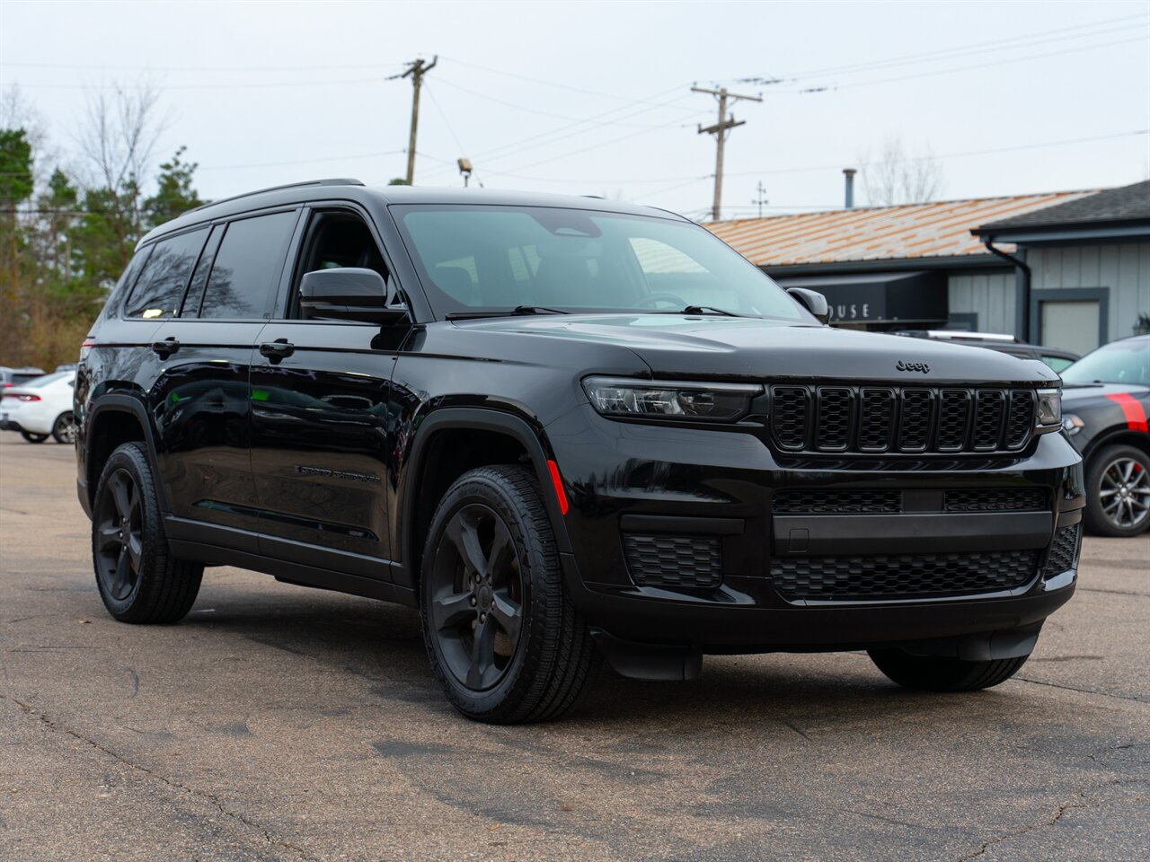 2021 Jeep Grand Cherokee L Laredo   - Photo 3 - Washington, MI 48094