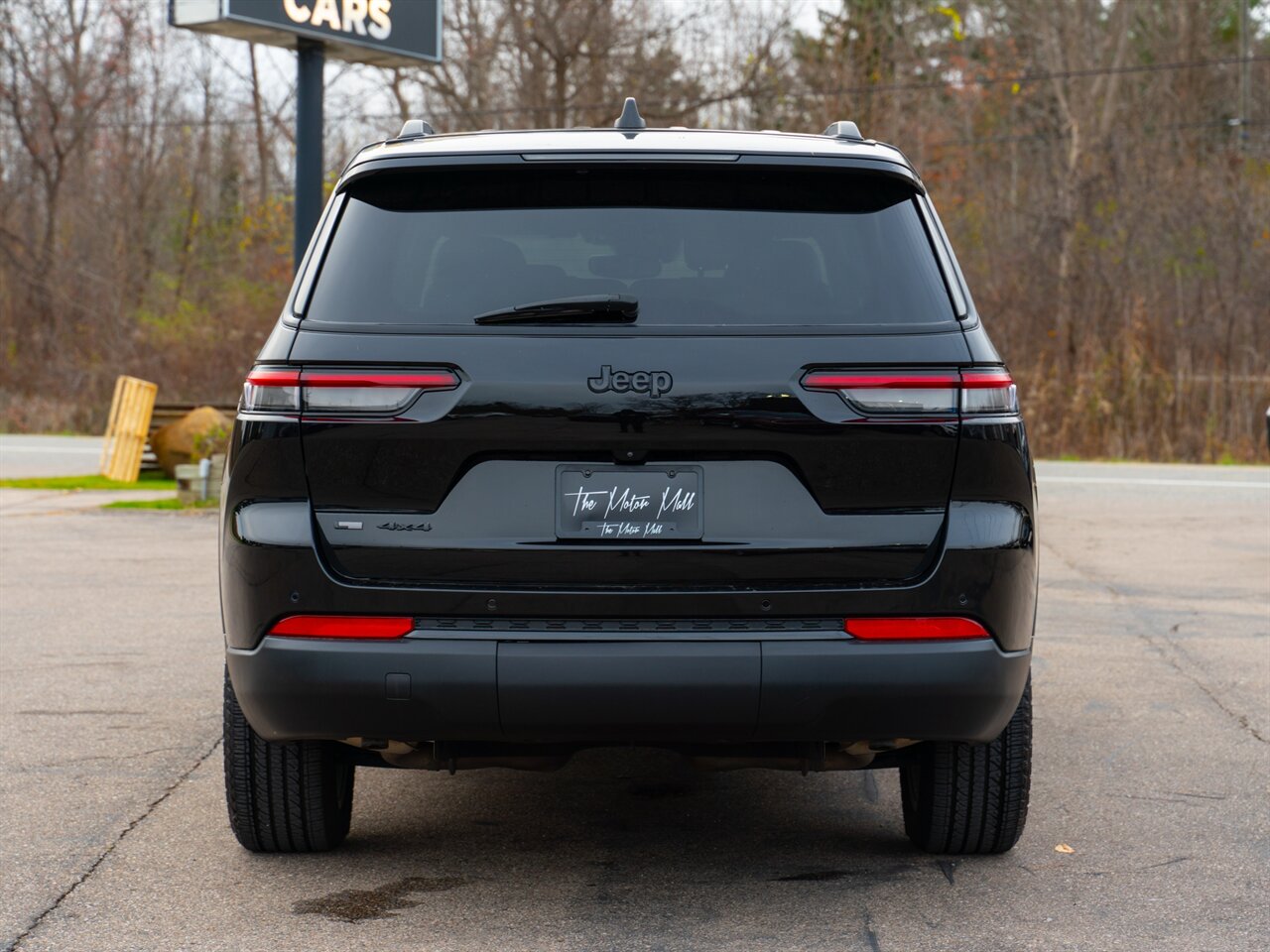 2021 Jeep Grand Cherokee L Laredo   - Photo 6 - Washington, MI 48094