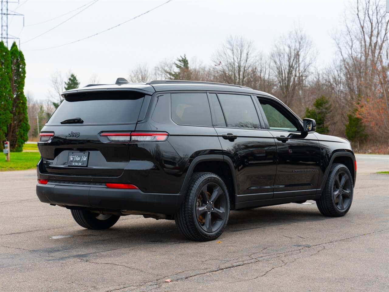 2021 Jeep Grand Cherokee L Laredo   - Photo 5 - Washington, MI 48094