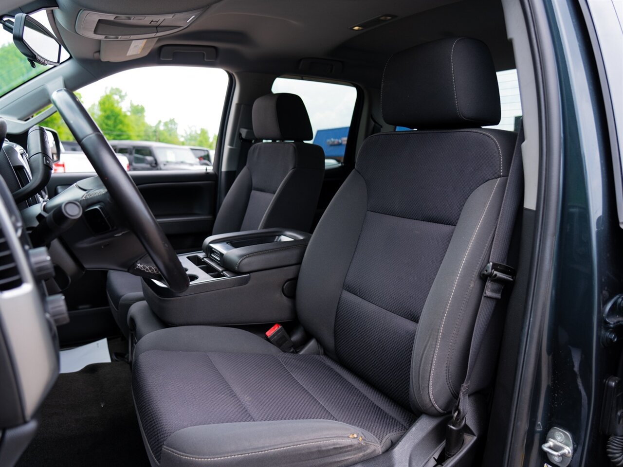 2018 Chevrolet Silverado 1500 LT   - Photo 17 - Washington, MI 48094