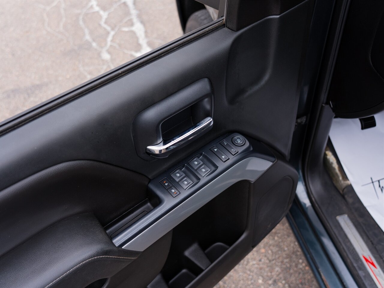 2018 Chevrolet Silverado 1500 LT   - Photo 16 - Washington, MI 48094