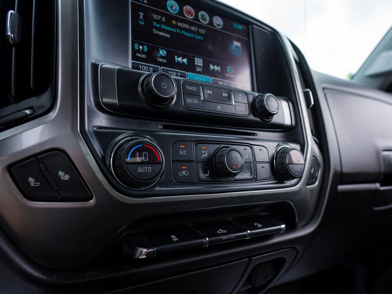 2018 Chevrolet Silverado 1500 LT   - Photo 32 - Washington, MI 48094