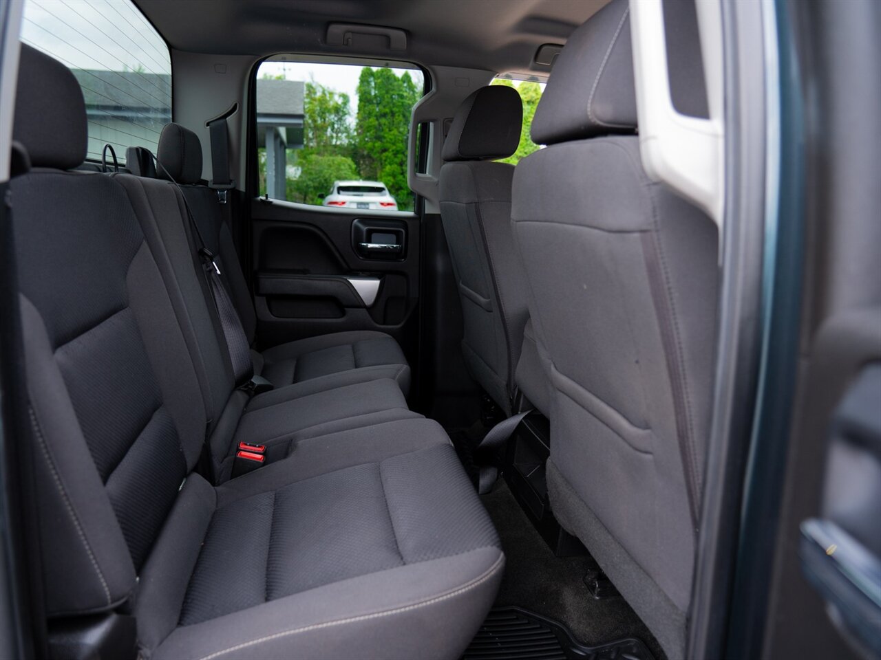 2018 Chevrolet Silverado 1500 LT   - Photo 21 - Washington, MI 48094