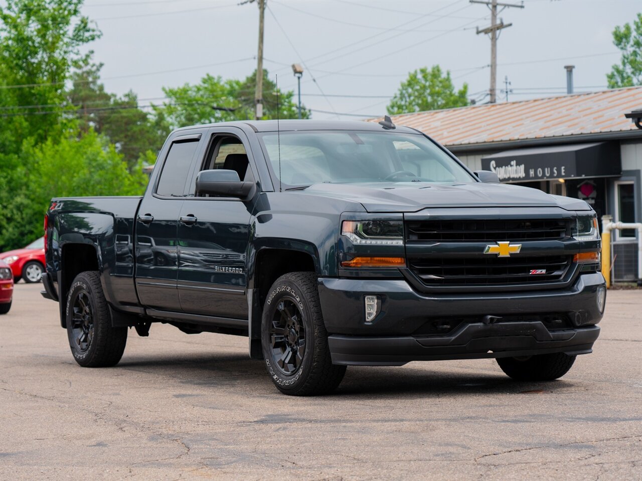 2018 Chevrolet Silverado 1500 LT   - Photo 3 - Washington, MI 48094