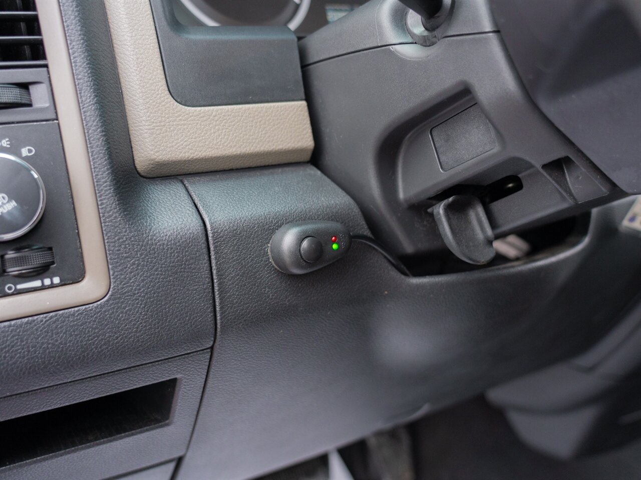 2012 RAM 1500 Express - Photo 38 - Washington, MI 48094