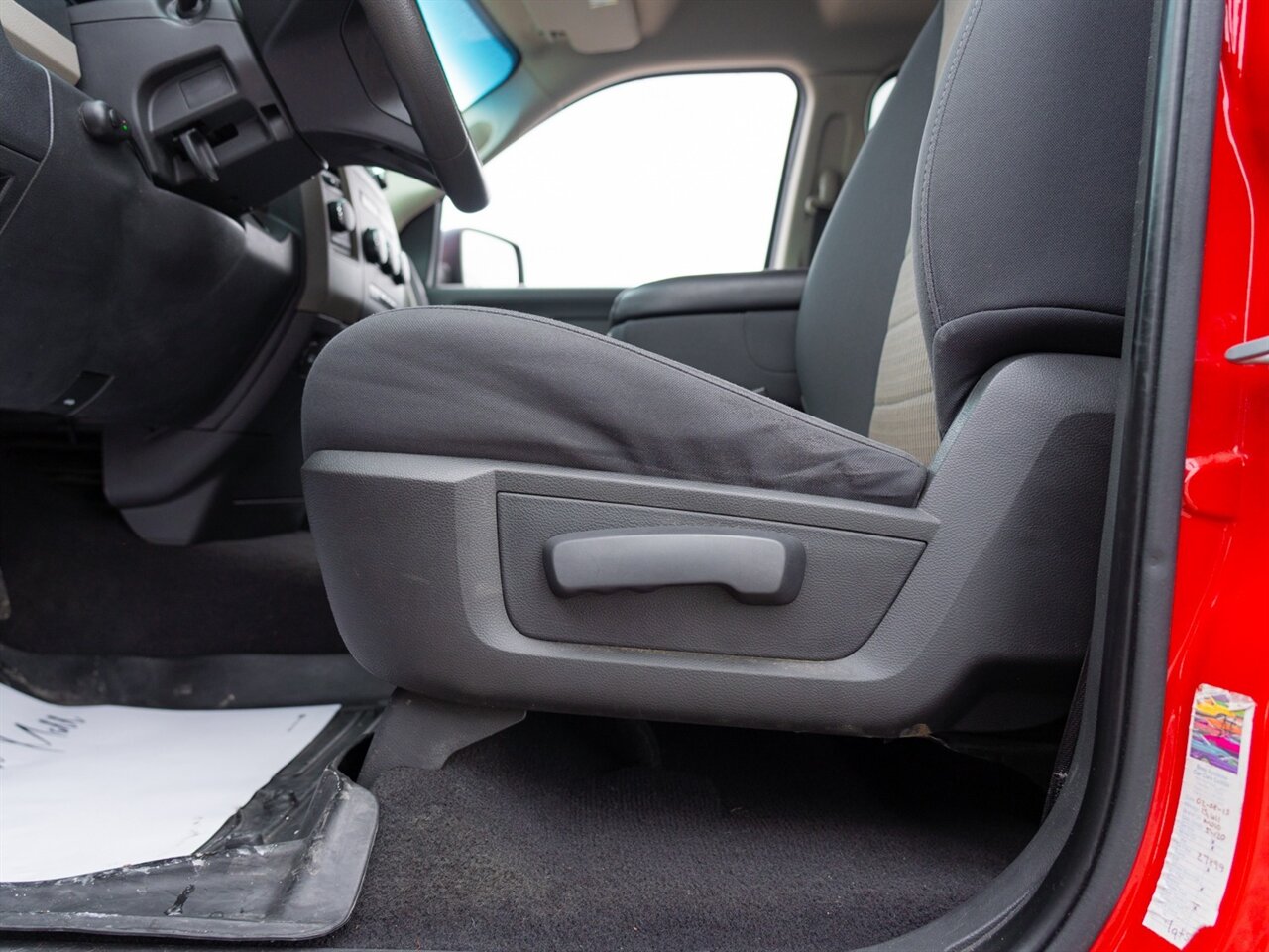 2012 RAM 1500 Express - Photo 15 - Washington, MI 48094