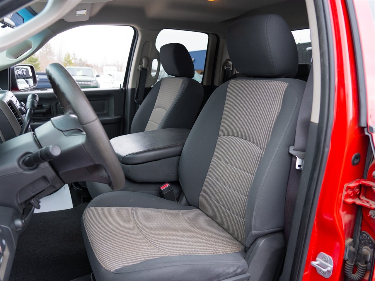 2012 RAM 1500 Express - Photo 16 - Washington, MI 48094