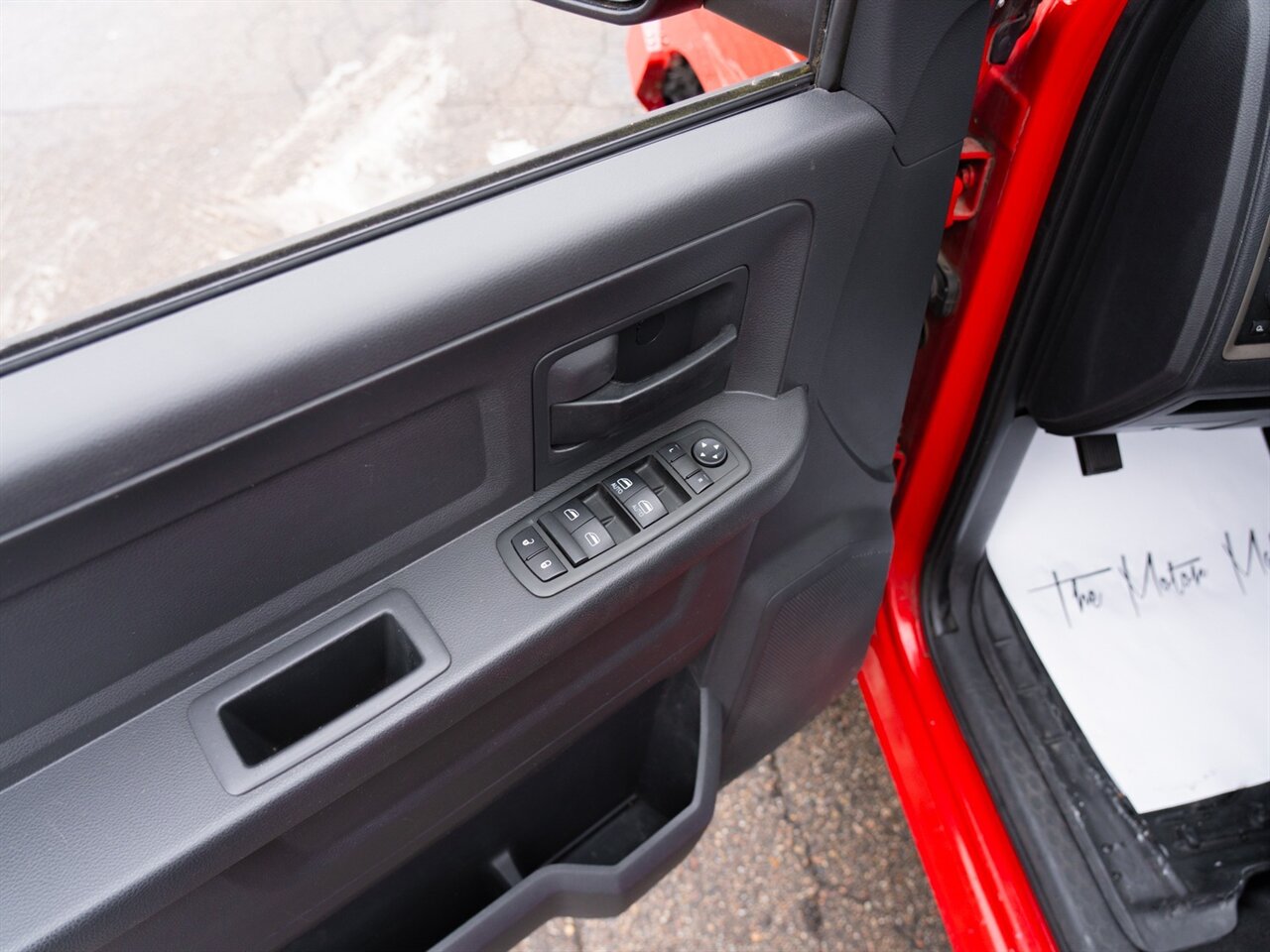 2012 RAM 1500 Express - Photo 14 - Washington, MI 48094