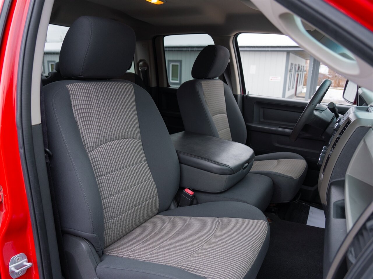 2012 RAM 1500 Express - Photo 19 - Washington, MI 48094