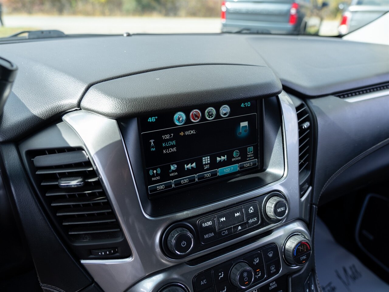 2019 Chevrolet Suburban LT - Photo 37 - Washington, MI 48094