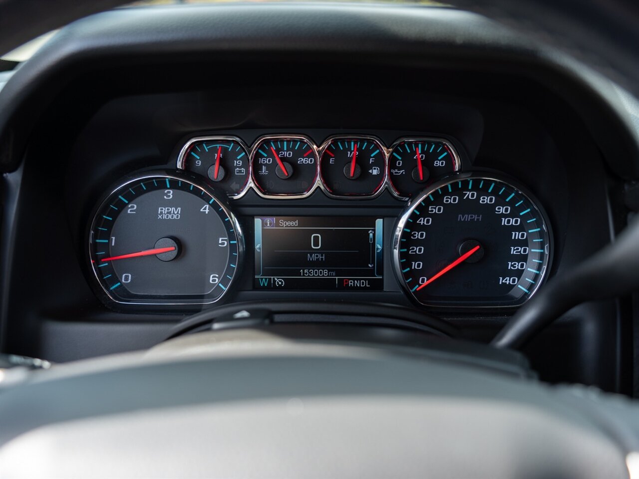 2019 Chevrolet Suburban LT - Photo 30 - Washington, MI 48094