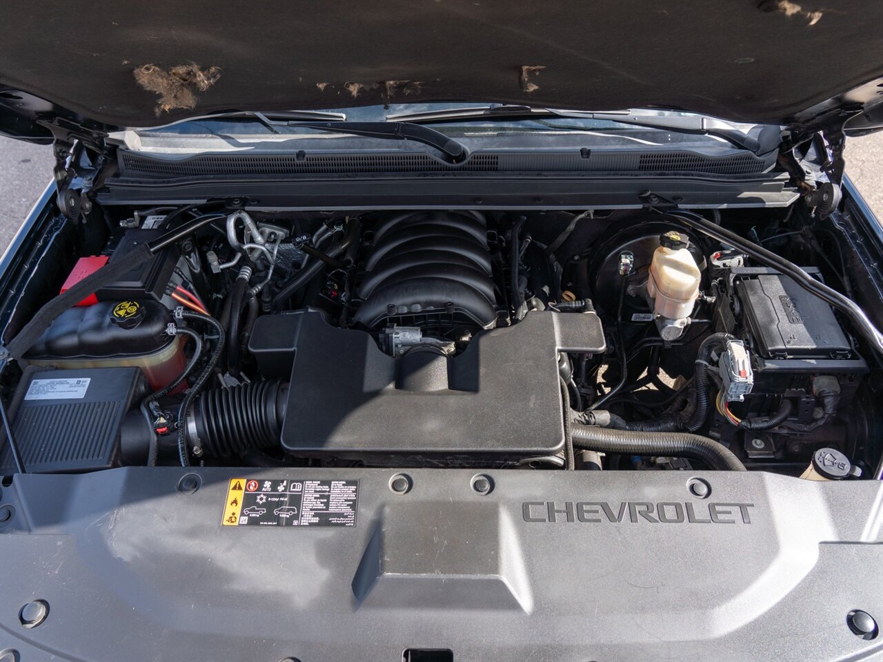 2019 Chevrolet Suburban LT - Photo 14 - Washington, MI 48094