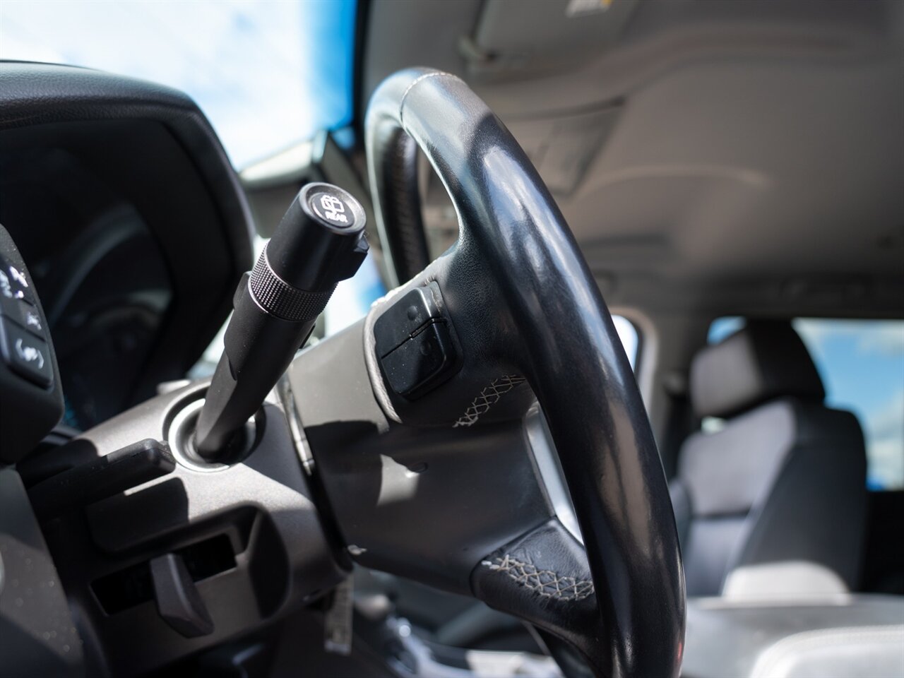 2019 Chevrolet Suburban LT - Photo 45 - Washington, MI 48094