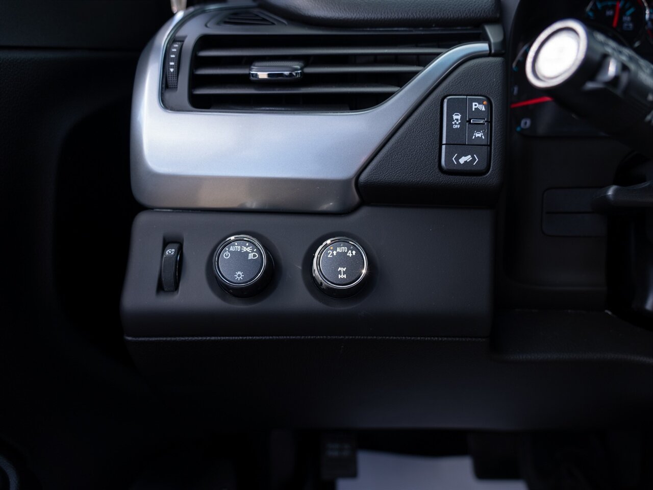 2019 Chevrolet Suburban LT - Photo 40 - Washington, MI 48094