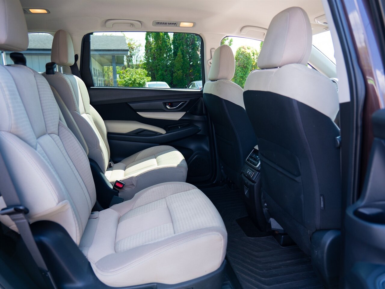 2019 Subaru Ascent Premium 7-Passenger   - Photo 20 - Washington, MI 48094