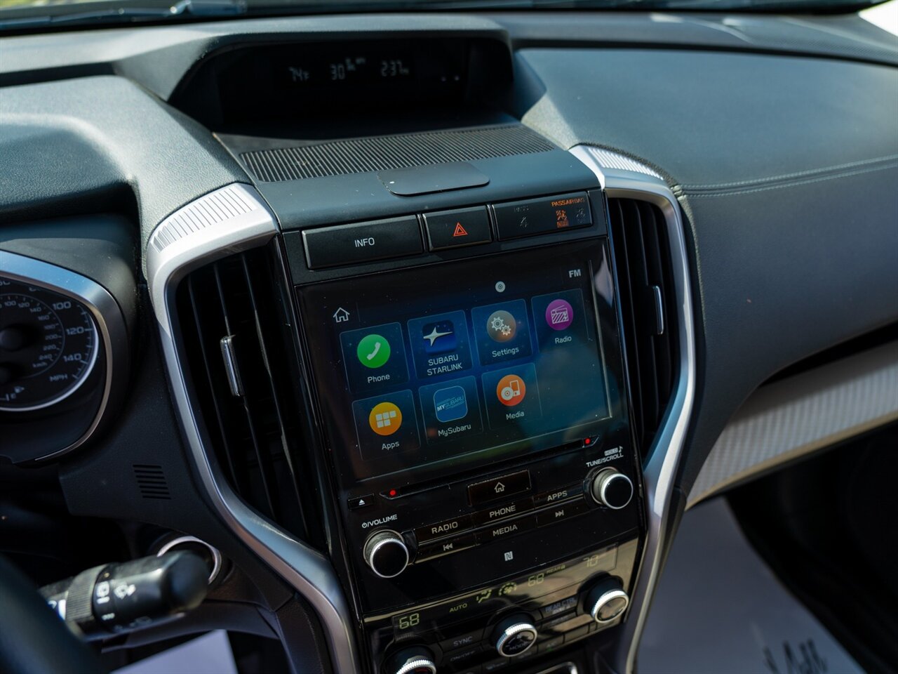 2019 Subaru Ascent Premium 7-Passenger   - Photo 33 - Washington, MI 48094
