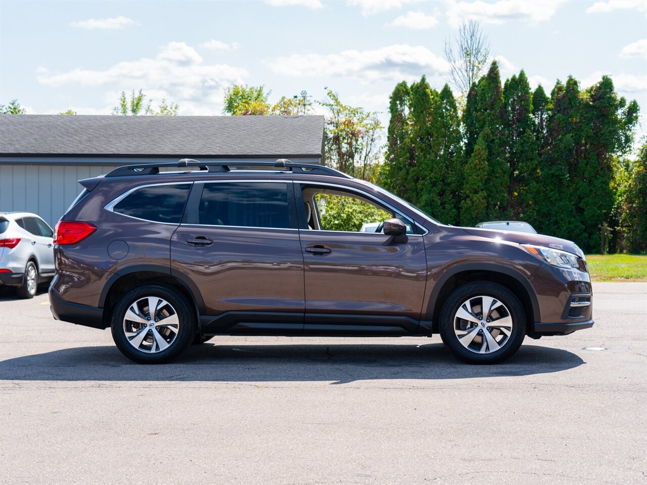 2019 Subaru Ascent Premium 7-Passenger   - Photo 4 - Washington, MI 48094