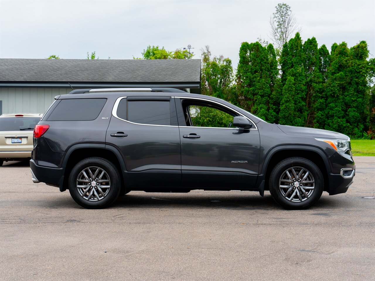 2017 GMC Acadia SLT-1   - Photo 4 - Washington, MI 48094